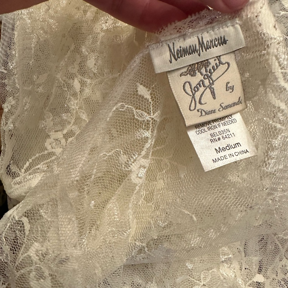 Bridal Robe - Picture 7 of 10